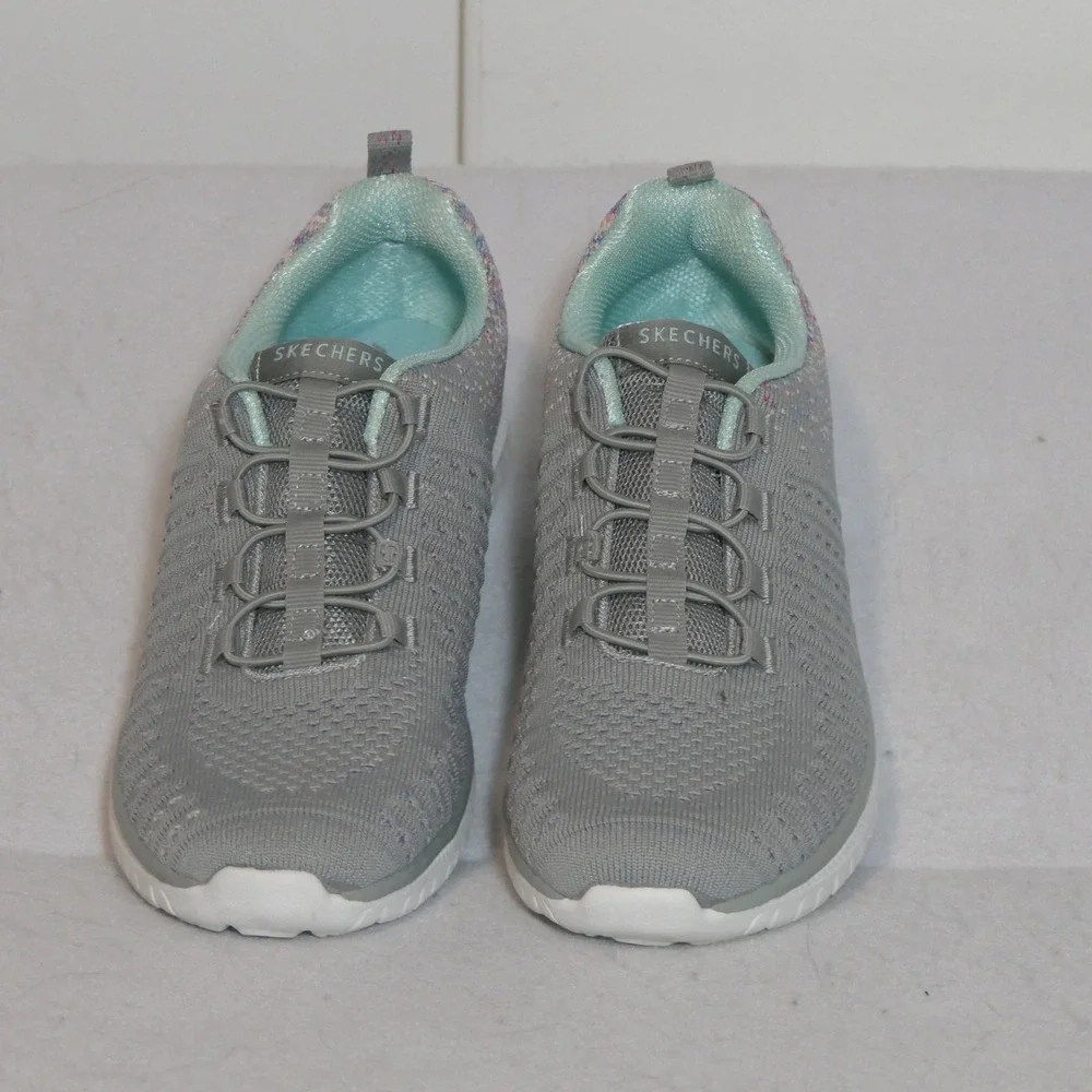 Skechers Womens Sneakers 8.5 Grey Multi-Color Memory Foam Comfort Sporty Mint